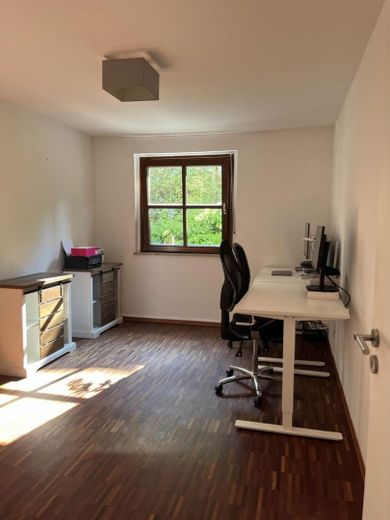 Büro / Kinderzimmer