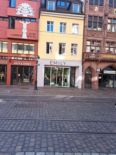 Einzelhandel Ladenlokal in 1 A -Lage  79098 Freiburg Kaiser-Joseph-Straße – Foto 1