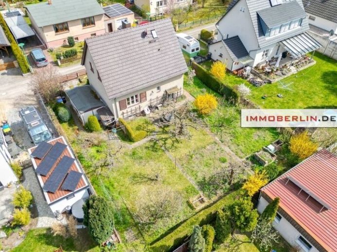 IMMOBERLIN.DE - Charaktervolles Haus mit Potenzial & Südwestgarten in familiärer Lage – Foto 1