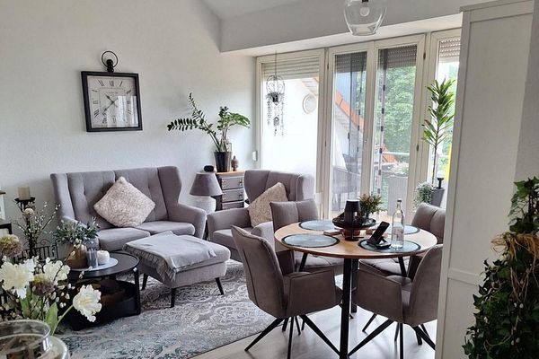 Bright 3-room attic apartment with balcony and parking space in Ludwigsfelde-Genshagen