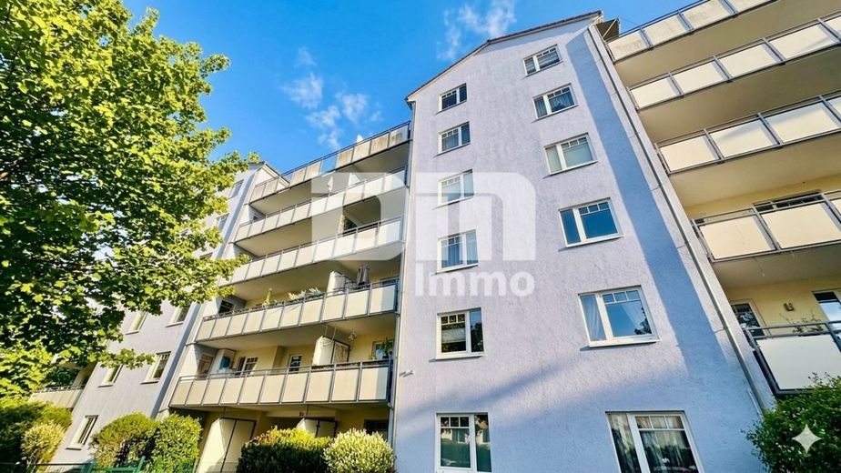 Großzügige altengerechte EG 4-Zimmer Wohnung mit großer Terrasse und Stellplatz – Frontansicht