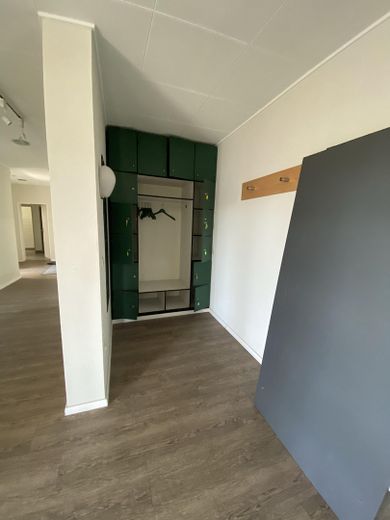 314 m² kantoorruimte met 10 ruimtes, glasvezel & parkeerplaatsen – zonder makelaarscourtage in Hamburg-Billbrook – Flur und Garderobe