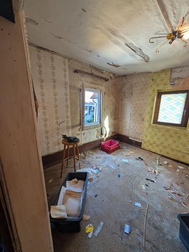 Handwerker gesucht – Wohnen gegen Renovierung! EFH mit Garten Menzingen – Foto 5