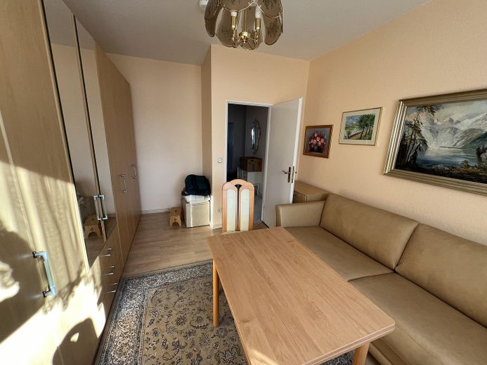 Traumhafte 4 Zimmer Wohnung mit unverbautem Blick – Zimmer 3