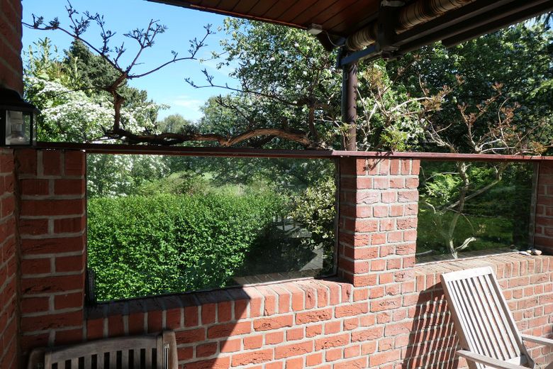 Blick ins Grüne von Terrasse