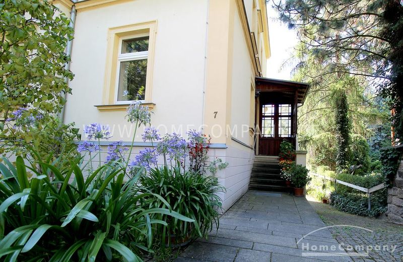 25868 HomeCompany Dresden सुसज्जित/Furnished Dresden-Neustadt में 5-कमरों का अपार्टमेंट, अधिकतम 4 व्यक्ति – a817e2c2289357c640daee896a6f475b28eae859.jpg