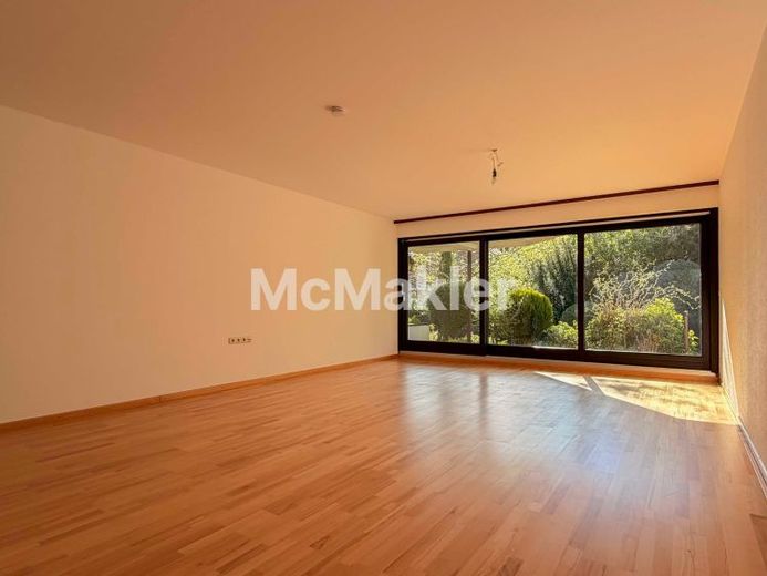 Traumhafte Terrassenwohnung mit sonnigem Garten und Stellplatz – Foto 1