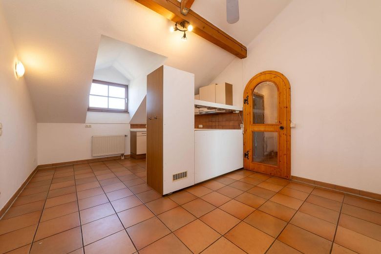 Provisionsfrei - 3 Zi. DG-Wohnung inkl. TG mit Wendelsteinblick - FREI – Küche