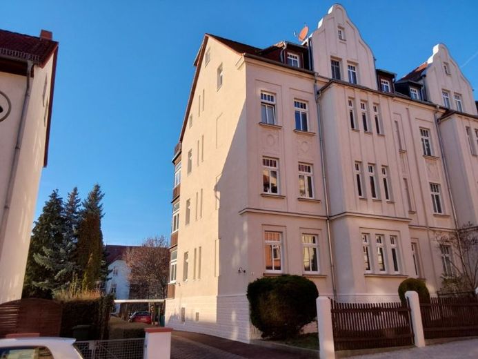 splendido appartamento mansardato con maisonette in vendita ad Altenburg. – Foto 1