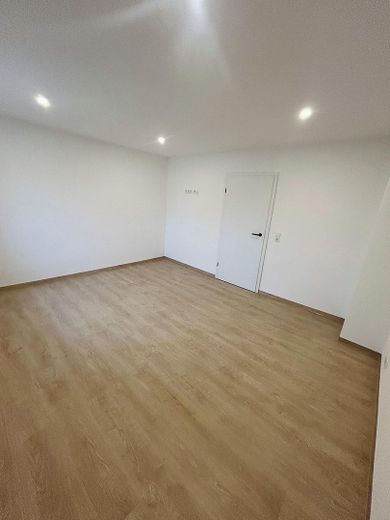 3-Raum DG-Wohnung mit neuer Einkauküche in Meerane - Erstbezug hochwertig saniert – Schlafzimmer 1
