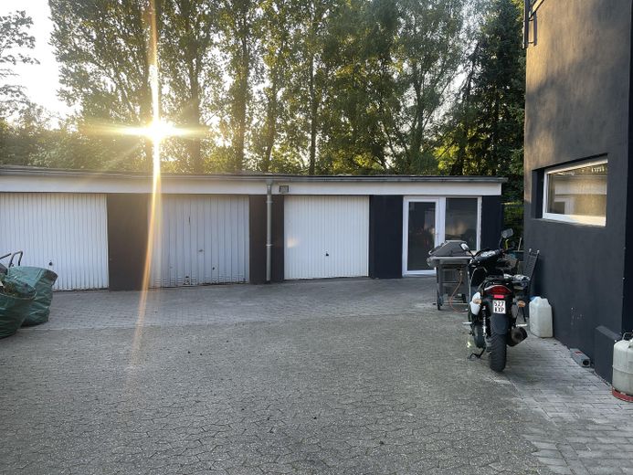 Mehrgenerationen Haus – Garagenhof