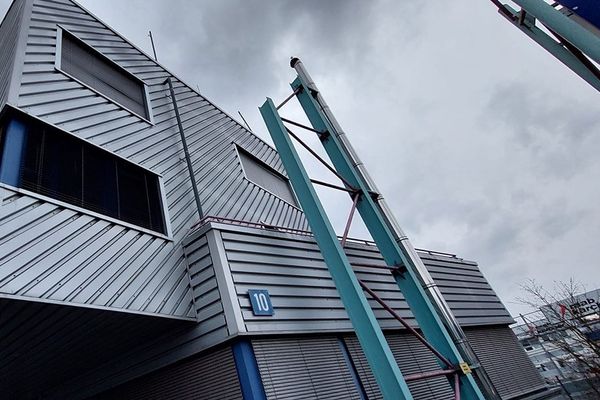 Elastyczny cud przestrzeni z charakterem loftu: Przestronna 5,5-pokojowa maisonette w Esslingen-Sirnau!