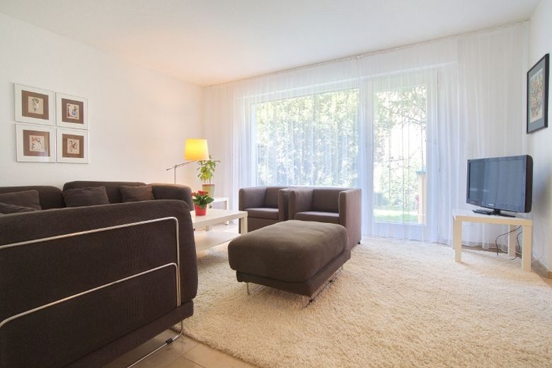 Generously proportioned, homely ground floor family apartment with separate entrance and garden terrace, within walking distance of Ruhr University – dc80cc8fa699dbbd9f1c2d9c16724971d563595a.jpg