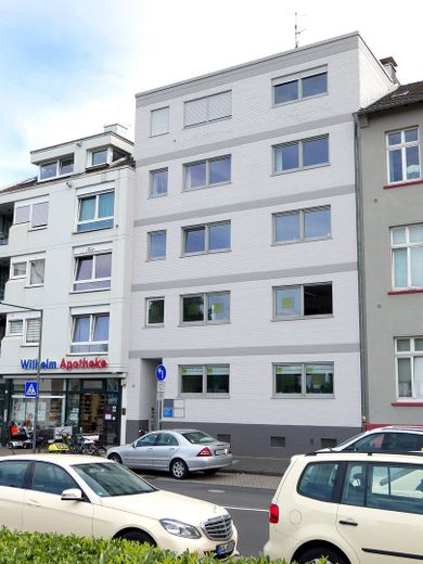 Appartamento 2° piano, ascensore, pochi passi dalla stazione ICE – Fassade