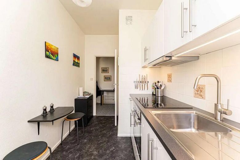 Komfortable, möblierte 2‑Zimmer‑Wohnung mit Top‑Anbindung an U7/U9 in Berlin‑Wilmersdorf – Foto 10