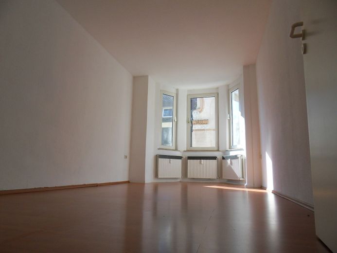 Dortmund-Hörde Süd, Cimbernstr., Renoviertes Jugendstilhaus, mit großer Wohnküche – Erkerzimmer