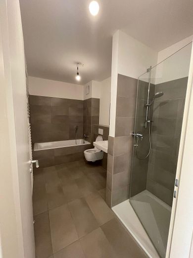 Energieeffizient Stadtwald 3,5 Zimmer mit Loggia, EBK und Tiefgarage – Foto 9