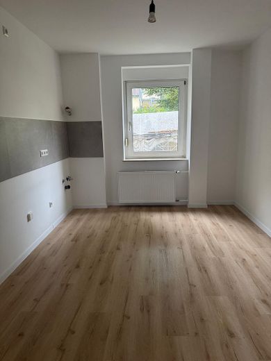 Neuwertige, stilvolle 2,5 -Zimmer-Wohnung nach Sanierung – Foto 2