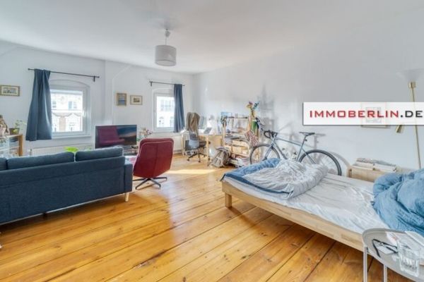 IMMOBERLIN.DE - بالقرب من نهر شبريه! شقة ساحرة في مبنى قديم بموقع هادئ في وسط المدينة