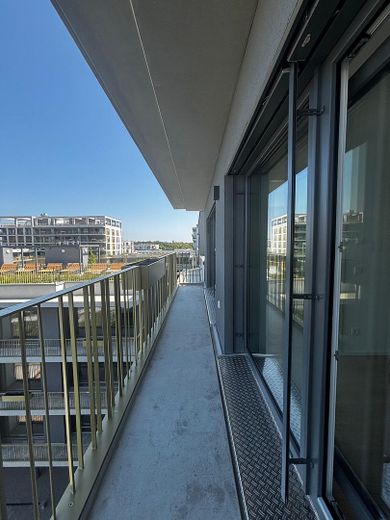 Prima occupazione | Appartamento di nuova costruzione con 2 locali, terrazza sul tetto e vista sulle Alpi – Balkon1