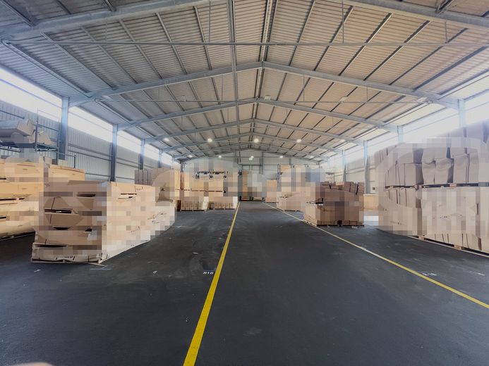 हुंडरडॉर्फ वाणिज्यिक पार्क में 4.760 m² का बिना हीटिंग वाला हॉल – 1.505 m² से विभाज्य - हॉल 25 - किराए पर – फोटो 21