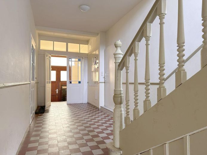 Charmante 2-Zimmer Dachgeschosswohnung in Jena-Wenigenjena – Treppenhaus