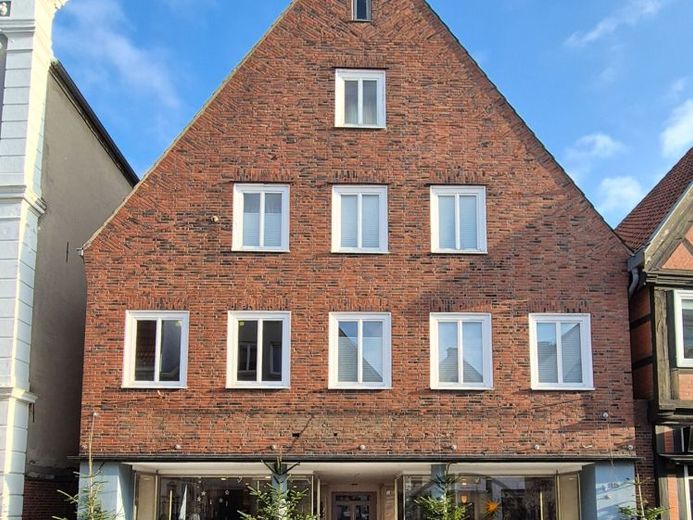 ***Wohn- und Geschäftshaus mit ca. 688 m² Gesamtfläche, Gewerbeeinheit und 2 WE im Herzen von Verden – Foto 1