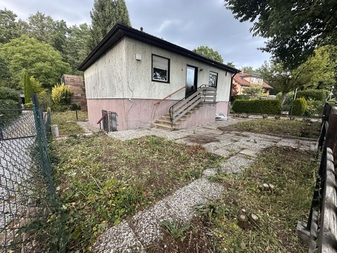 Hermsdorf: casa unifamiliare indipendente su terreno di 492 m² con potenziale di sviluppo – Foto 2
