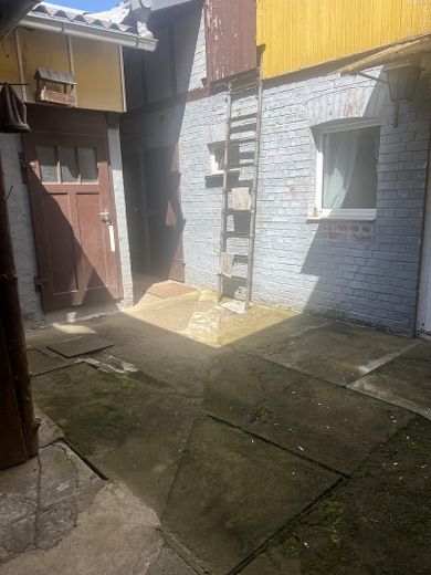 Affascinante casa unifamiliare con ampio terreno – Foto 13