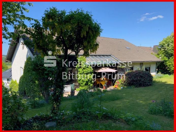Einfamilienhaus mit Garage in sehr guter Wohnlage – फोटो 1