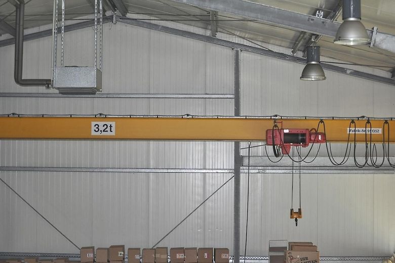 Produktionshalle / Hallenkran