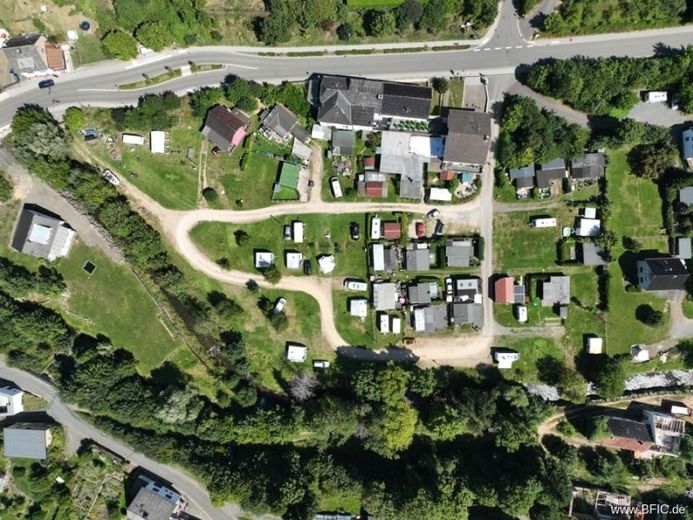 Campingplatz, Zimmervermietung und Gastronomie - gepflegte Familienexistenz in der Eifel – फोटो 1