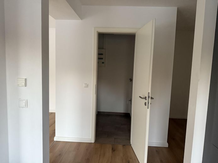 Moderne und Großzügige 2-Zimmer-Wohnung mit Balkon im Herzen von Pinneberg – Foto 9