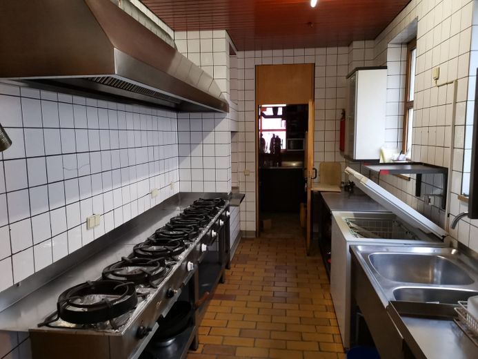 Sans commission 232 m² Travail & habitation : restaurant gastro ramen malatang snack – Küche