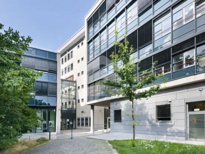 BUERO.fläche mit 450,62 m² in den Ostplatz Arkaden – Foto 1