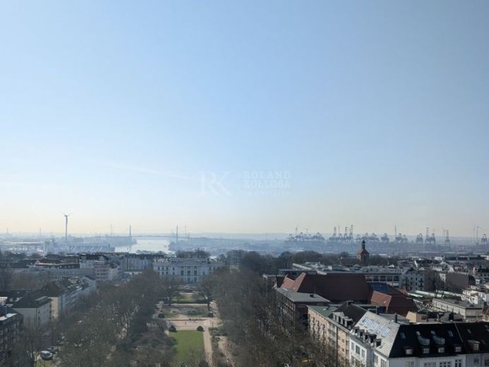 Ponad dachami Hamburga – reprezentacyjna powierzchnia biurowa z panoramicznym widokiem – Zdjęcie 1