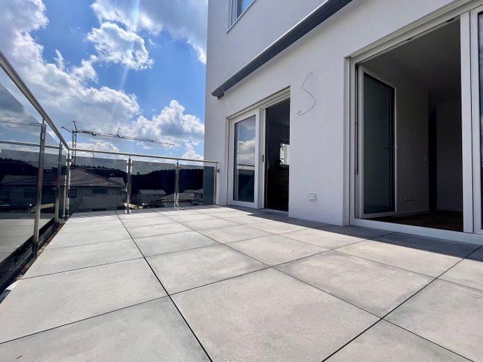 Exklusive 3,5 Zimmer Eigentumswohnung mit gehobener Ausstattung KfW-40-Plus nähe Brombachsee – Balkon 