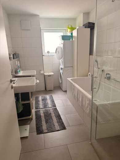 Sielmingen'de 3,5 odalı daire – Badezimmer