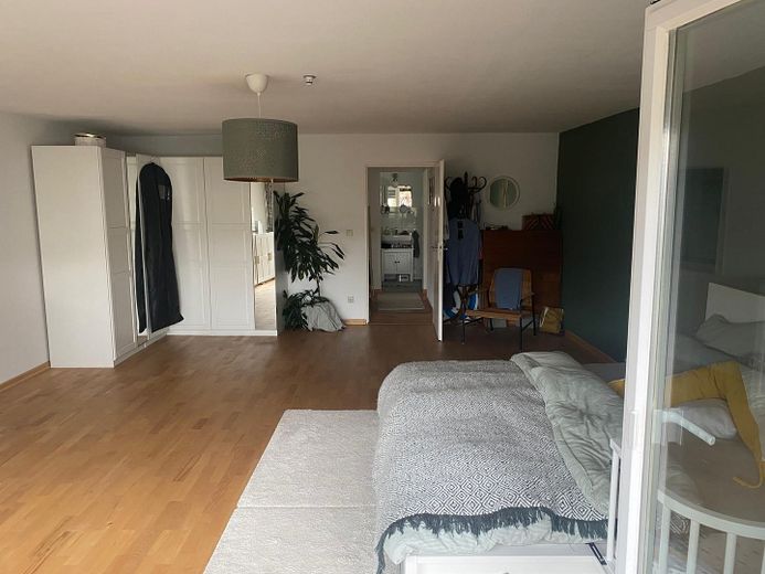 Grosses Schlafzimmer oben