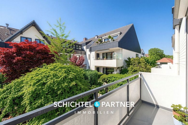 Hulsberg | Vermietetes Reihenhaus mit fünf Etagen, Garten und Garage – S&amp;P | Balkon