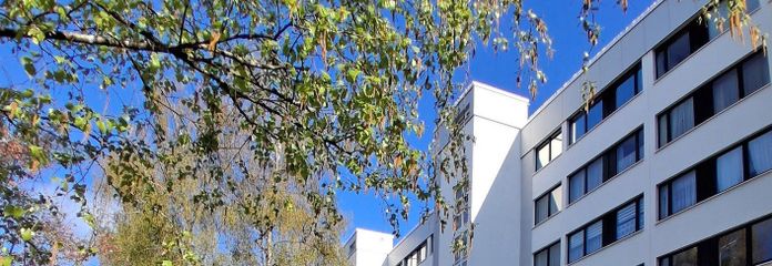 Helle 3-Zimmer Wohnung 70 m2 München Unterhaching mit Balkon Erstbezug nach Vollrenovierung – Fassade