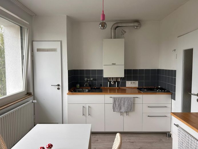 Sehr schöne 1-Zimmer-Wohnung mit Einbauküche fußläufig zur FH-Aachen & Luisenhospital mit Balkon – Foto 1