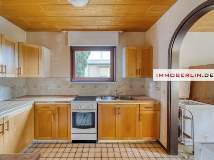IMMOBERLIN.DE - Komfortables freistehendes Einfamilienhaus mit charmantem Ambiente – Foto 1