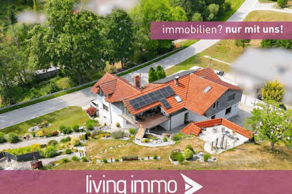 Una casa con una storia. Un giardino con un’anima. E tanto spazio per un nuovo capitolo.