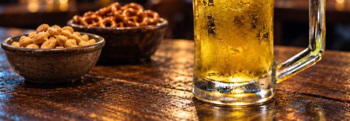 Waar een werkdag eindigt met een fijne avond: ruimte voor uw visie op een uitnodigend café en bar