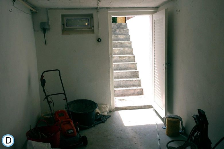 50_Keller D Südseite