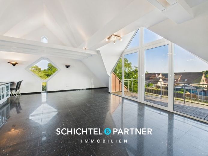 Uphusen | Seltenes Wohn- und Geschäftshaus mit Parkhof und Autohalle – Foto 1