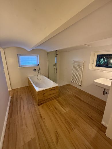 Repräsentative Gewerbefläche im Zentrum von Wandlitz – Badezimmer