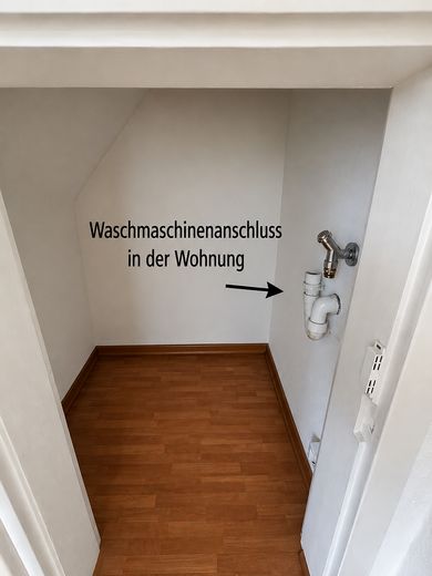 Keyifli 42 m² – merkezi konumda 2 odalı çatı katı dairesi – Waschmaschinenanschluss