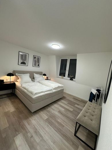 Modern 3-room apartment with 2 bathrooms and underground parking space – Schlafzimmer